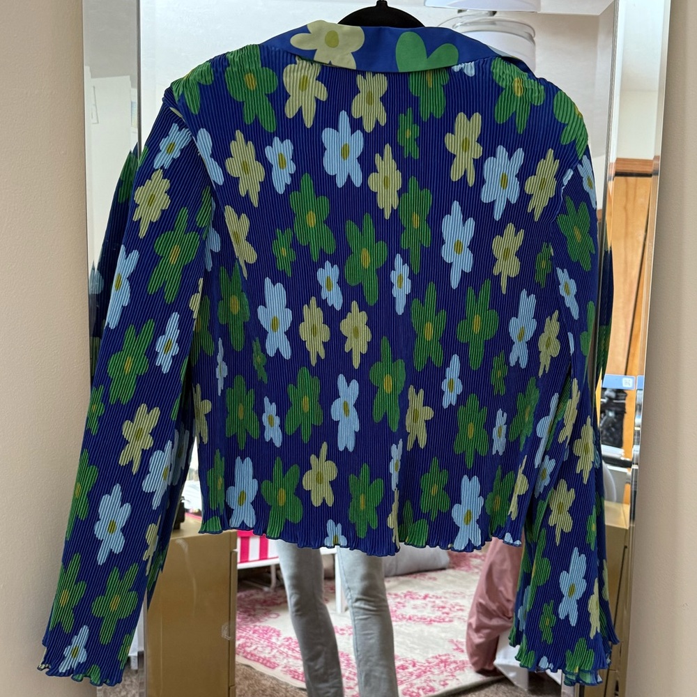NWT • Target Sammy B • Adult Pleated Cropped Shirt - Picture 5 of 7
